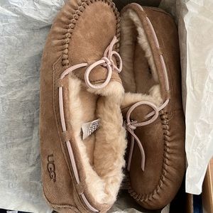 UGG Dakota moccasins